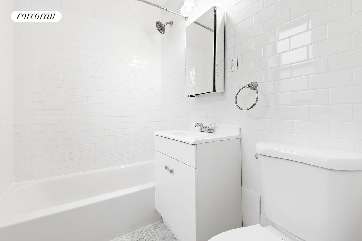 25 Lafayette Ave Condo Condo for Rent in Brooklyn, NY