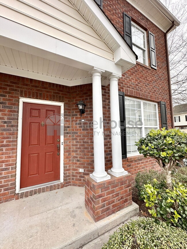 Building Photo - 5872 Ludington Dr Unit 1