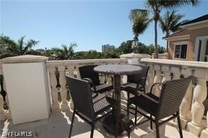 Building Photo - 11002 Vanderbilt Dr