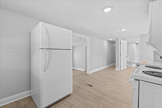 Photo - Newly Renovated 2 bedroom home in Burlington