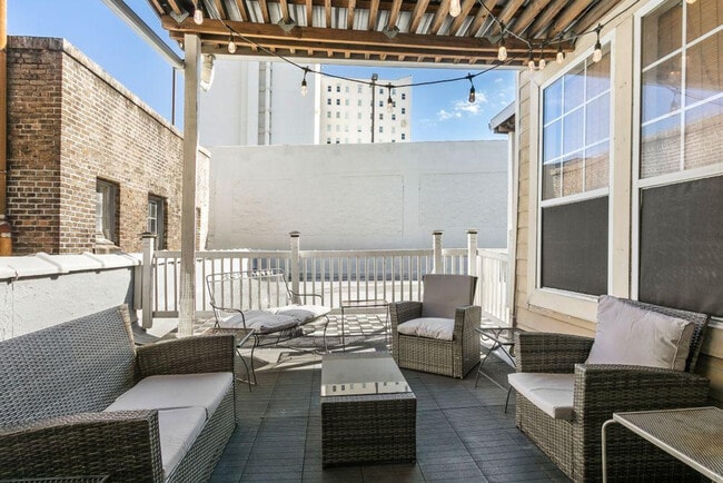 Photo - 1204 Carondelet St Unidad ID1266395P