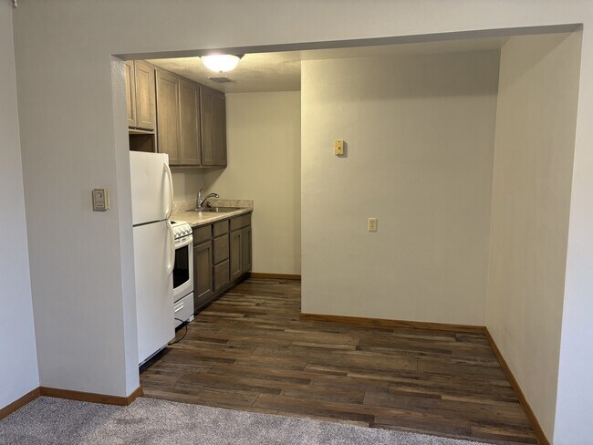 Photo - 910 S Phillips Ave