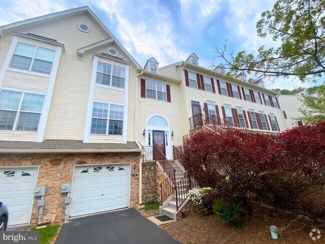 Building Photo - 174 Fringetree Dr Rental
