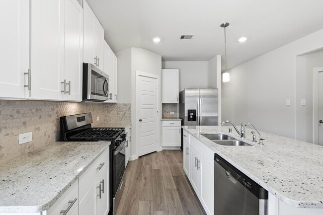 Photo - 18037 Martin Pines Dr