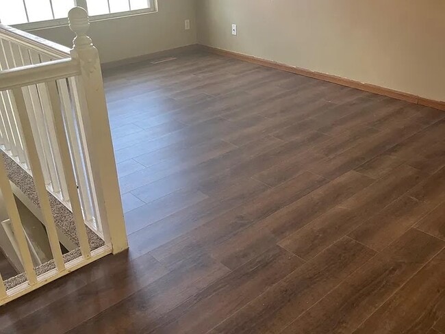 Photo - 17837 Olive St