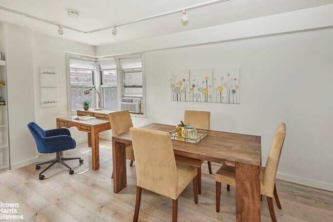 Photo - 150 E 37th St Unit PENTHOUSE C