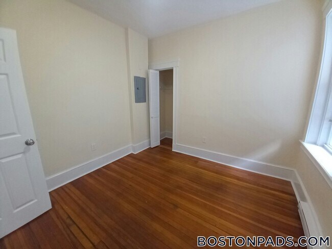 Photo - 883 Huntington Ave Apartamento Unidad 7