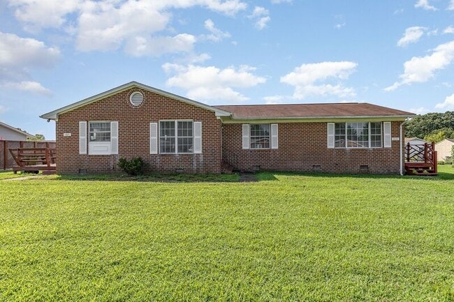 Photo - 1824 Meadow Dr