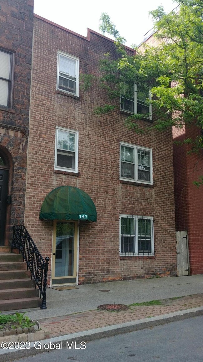 Photo - 147 Eagle St Unit APT 1