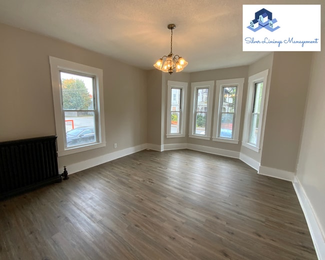 11 Pleasant St Unit 2