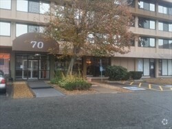 Building Photo - 70 Southbridge St Unit 712 Rental