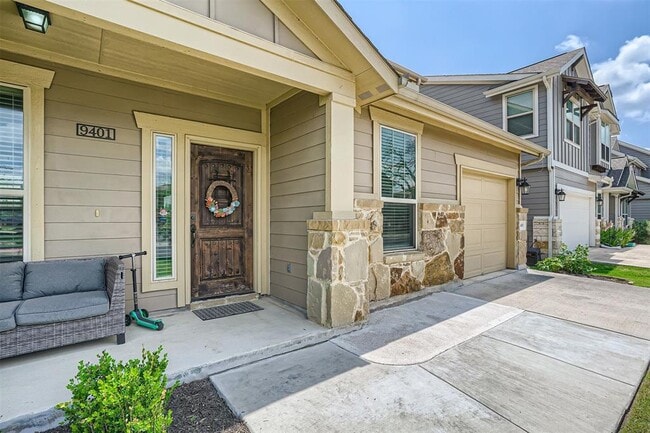 Photo - 9401 McKnight Lp