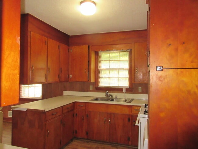 2416 Peach Orchard Rd