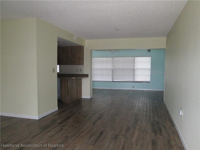 Photo - 131 Lemon Rd NE