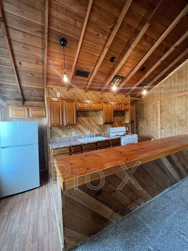 Photo - 210 W 22nd St