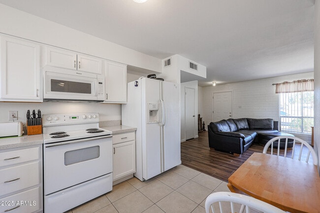 Photo - 12238 N 105th Ave