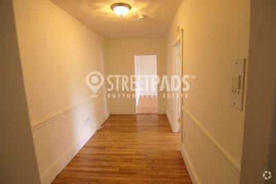 Building Photo - 2 bedroom in Somerville MA 02143 Rental