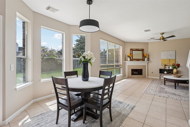 Building Photo - 8002 Cross Trail Dr