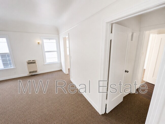 Photo - 4017 W 28th St