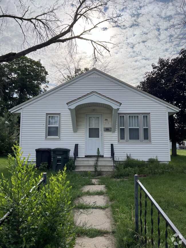 Building Photo - 538 Sherman Ave Rental