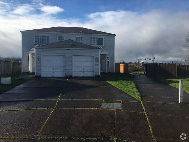 Building Photo - Updated Duplex -3 Bedroom 1.5 Bath - 4886 ... Rental