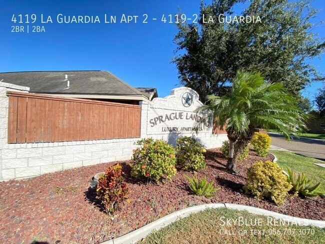 Building Photo - 4119 W La Guardia Ln Unit 4119-2 La Guardia Rental
