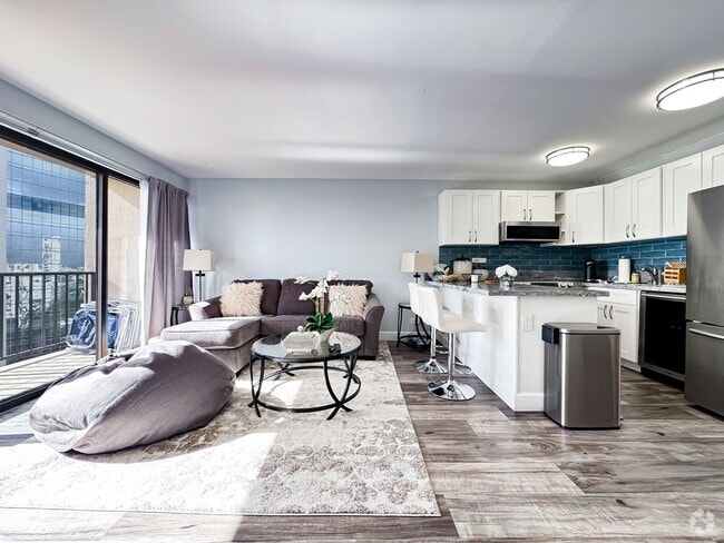 Building Photo - Fully Furnished Waikiki Condo with Direct ... Unit 1706