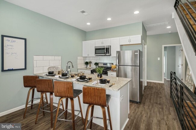 Building Photo - 3904 Aspen St