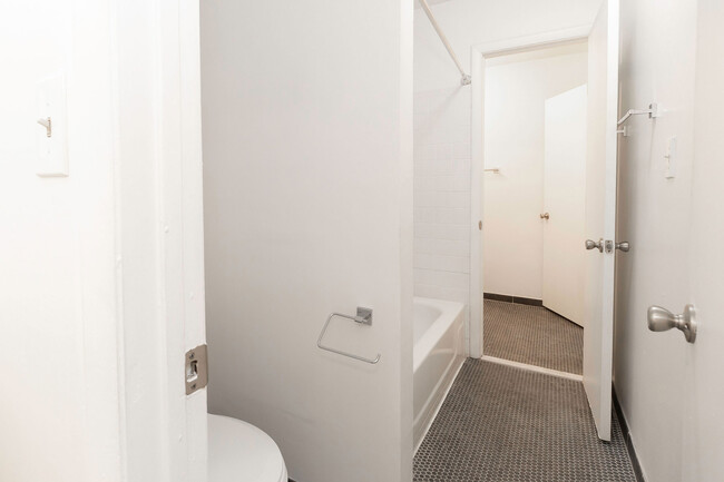 Bathroom - Lewis on Cascade Apartments