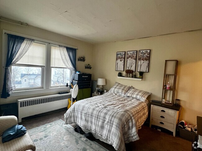 Building Photo - Nahant Apartment Unit 3