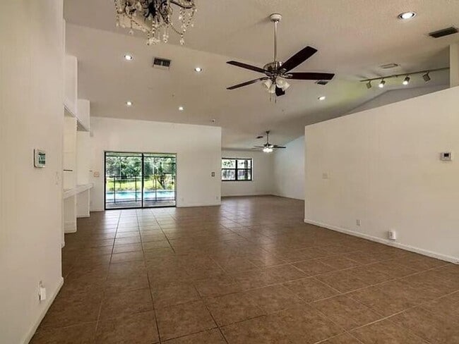 Photo - 14616 Autumn Ave