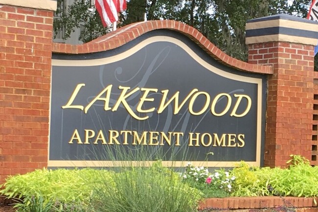 Lakewood Apartment Homes - Lakewood Apartment Homes