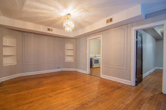 Photo - 7839 S Kingston Ave