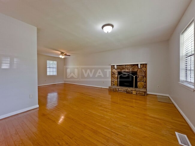 Photo - 3803 Crosby Dr