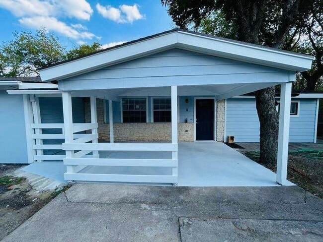 Photo - 1606 Walnut Ave