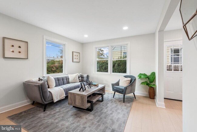 Photo - 304 Vernon Ave Casa