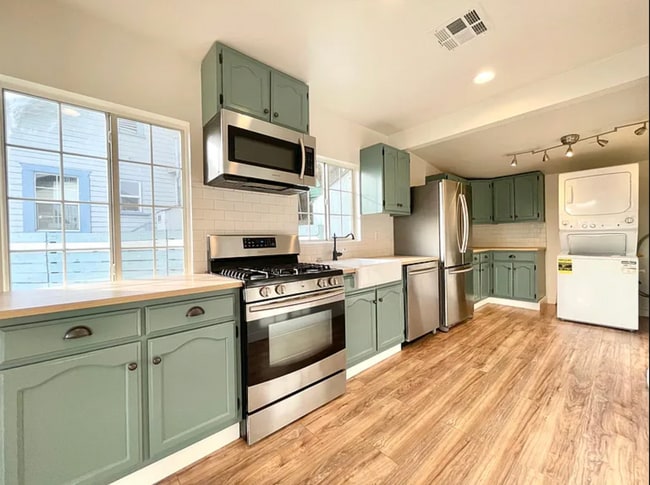 Photo - 3 Bed 1 & 1/2 Bath Home in a great Highland Park Location is Now Available!