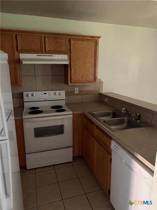 Photo - 1402 Chips Dr