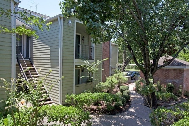 Woodcreek Village Apartments