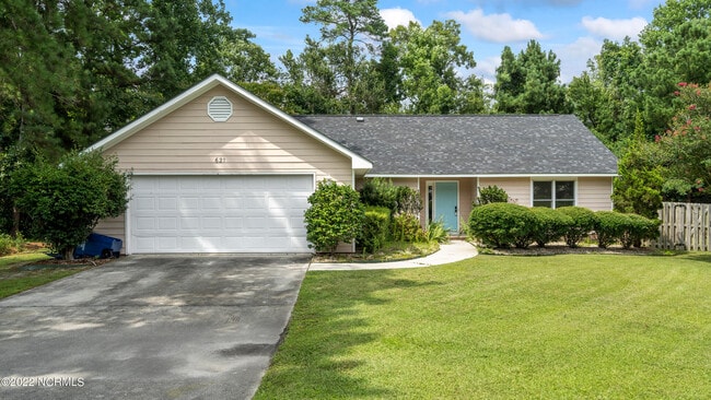 Building Photo - 621 Clover Dr Rental