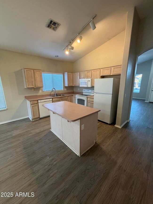 Photo - 1785 E Appaloosa Rd