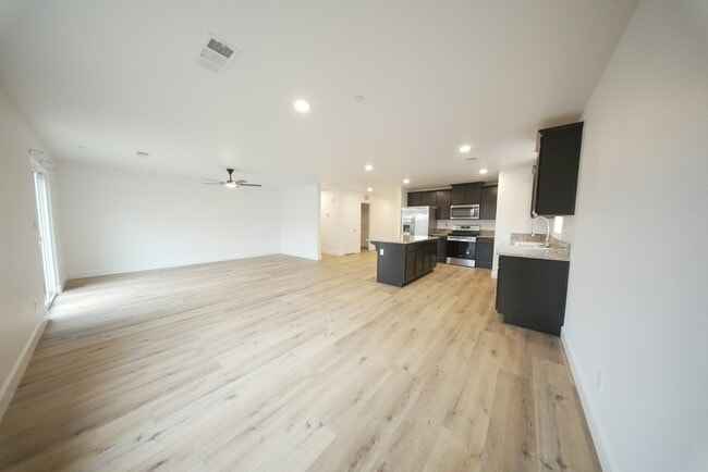 Photo - 547 Virginia Ave