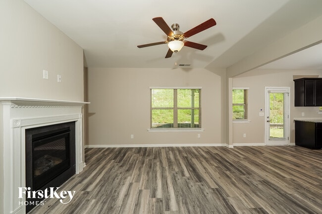 Photo - 1812 Clarke Cir