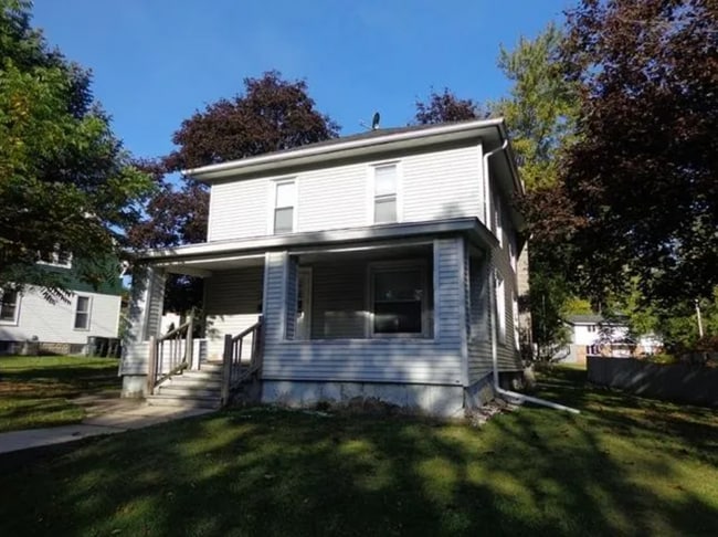 5 Bed 2 Bathroom Home in Whitewater - 5 Bed 2 Bathroom Home in Whitewater
