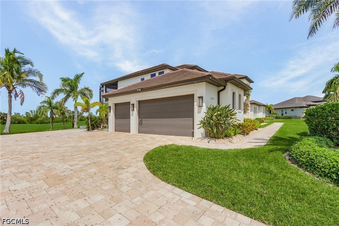 Photo - 11695 Royal Tee Cir