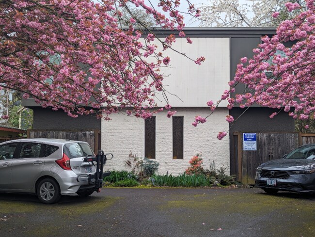 Photo - 1190-1194 SE Haig St Unit 1190