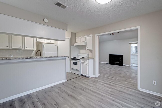 Building Photo - 11503 Meadow Ln Unit C Rental