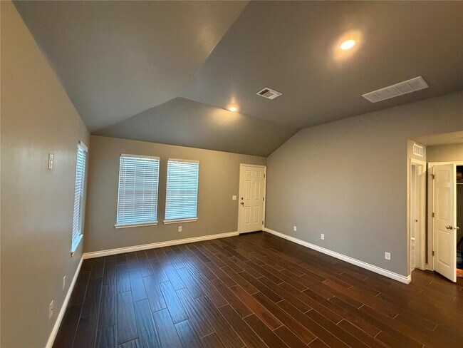 Photo - 15717 Caney Dr