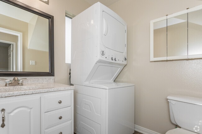 2HAB, 1.5BA - 1,052 ft² - Mango Tree