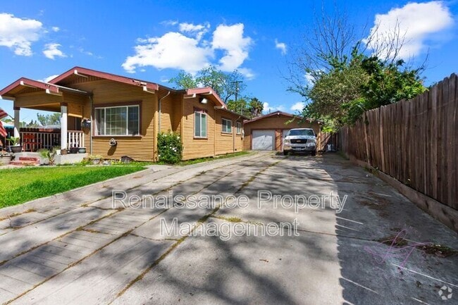 Building Photo - 1026 Windeler Ave Unit B Rental